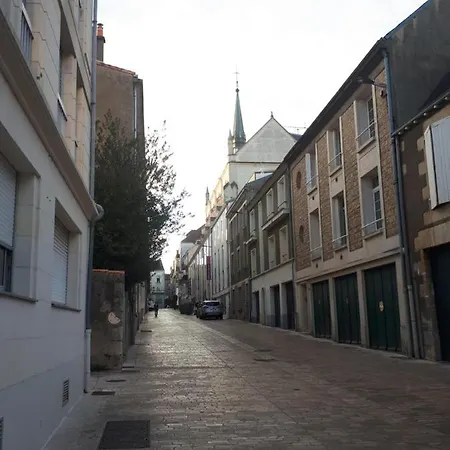 Edouard Grimaux Apartmán *